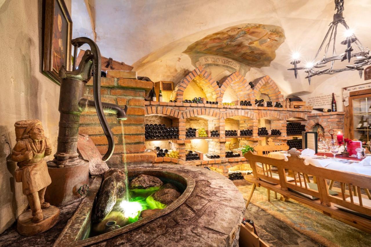Hotel & Restaurant Wastlwirt Sankt Michael im Lungau Luaran gambar