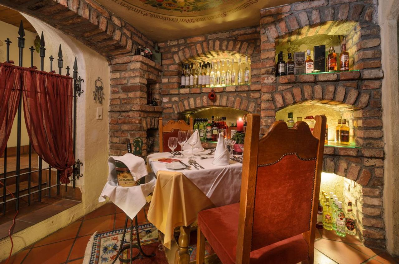 Hotel & Restaurant Wastlwirt Sankt Michael im Lungau Luaran gambar
